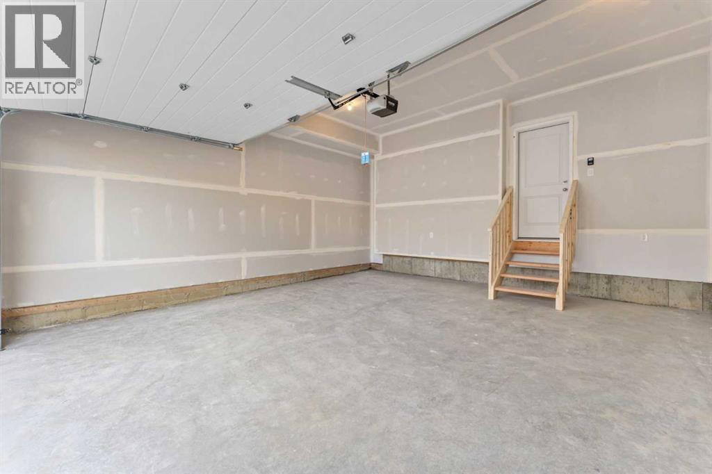 107 Versant View Sw, Calgary, Alberta  T2Y 0X3 - Photo 27 - A2316779