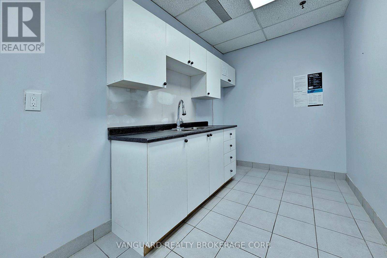 240 - 7050 Weston Road, Vaughan, Ontario  L4L 8G7 - Photo 34 - N13230164