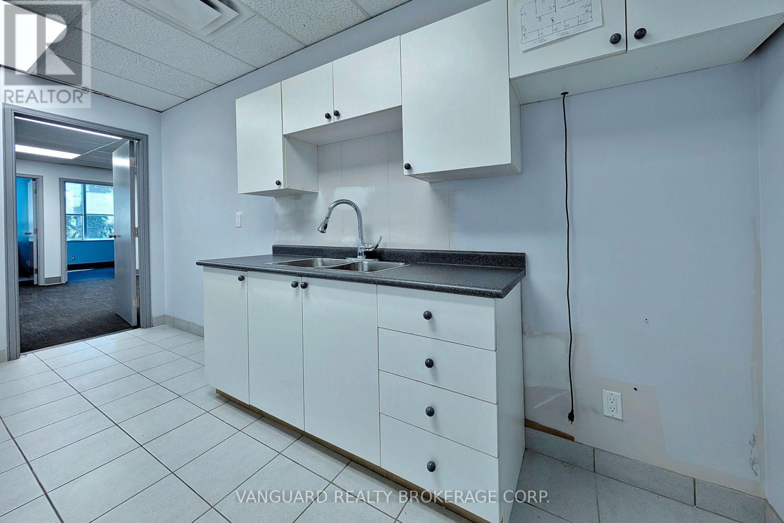 240 - 7050 Weston Road, Vaughan, Ontario  L4L 8G7 - Photo 35 - N13230164