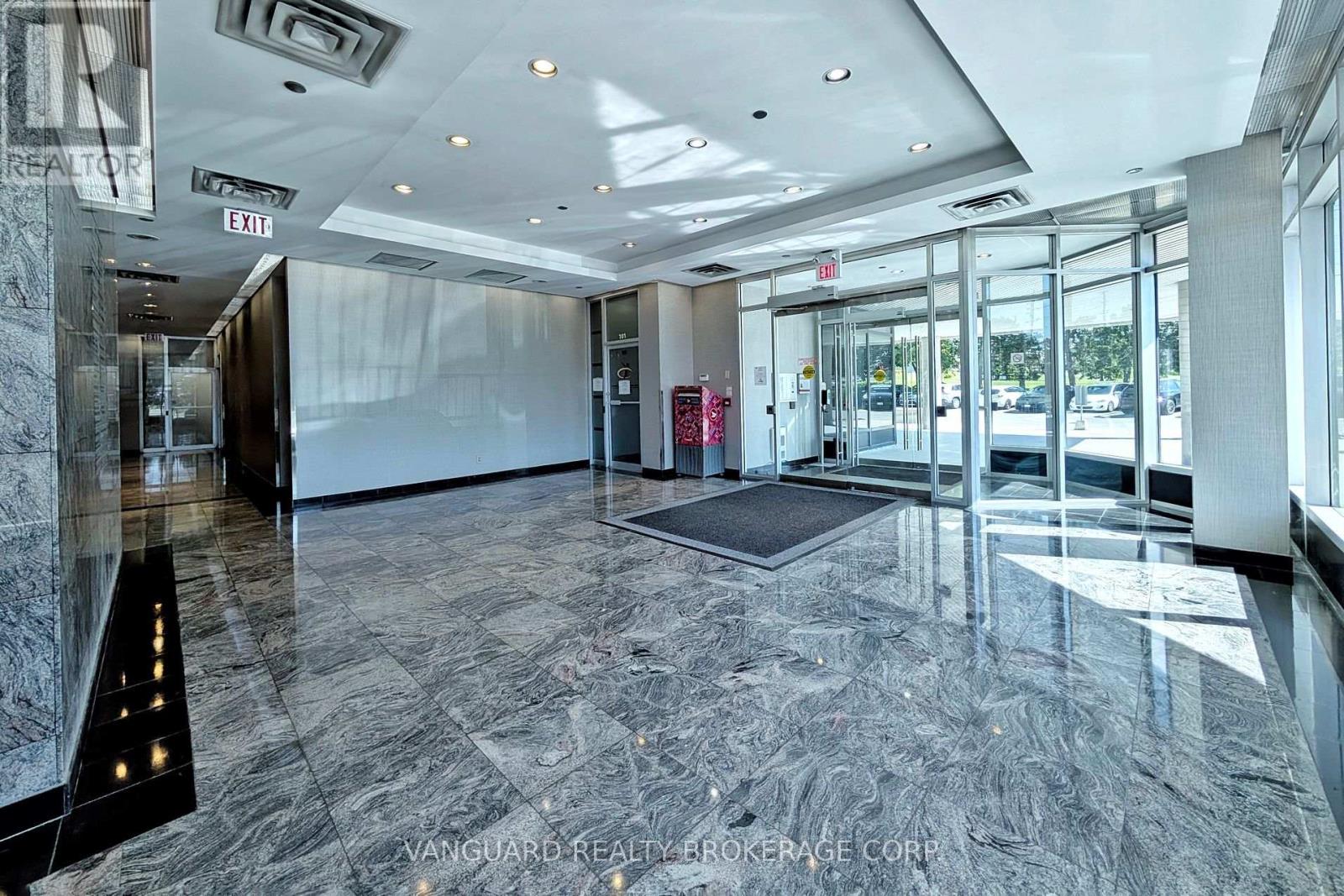 240 - 7050 Weston Road, Vaughan, Ontario  L4L 8G7 - Photo 6 - N13230164