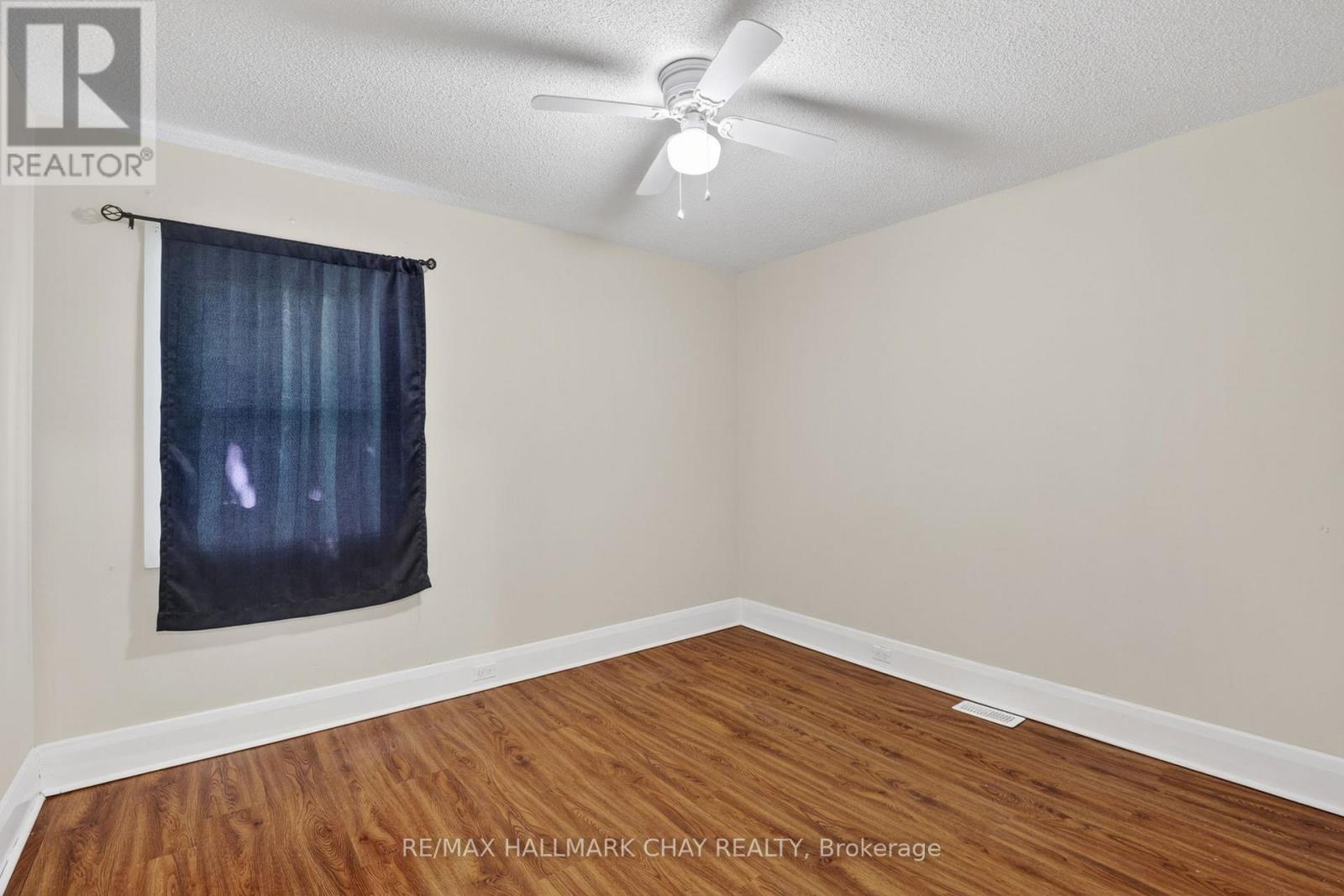 30 Penetang Street, Barrie (Codrington), Ontario  L4M 1V6 - Photo 12 - S13230372
