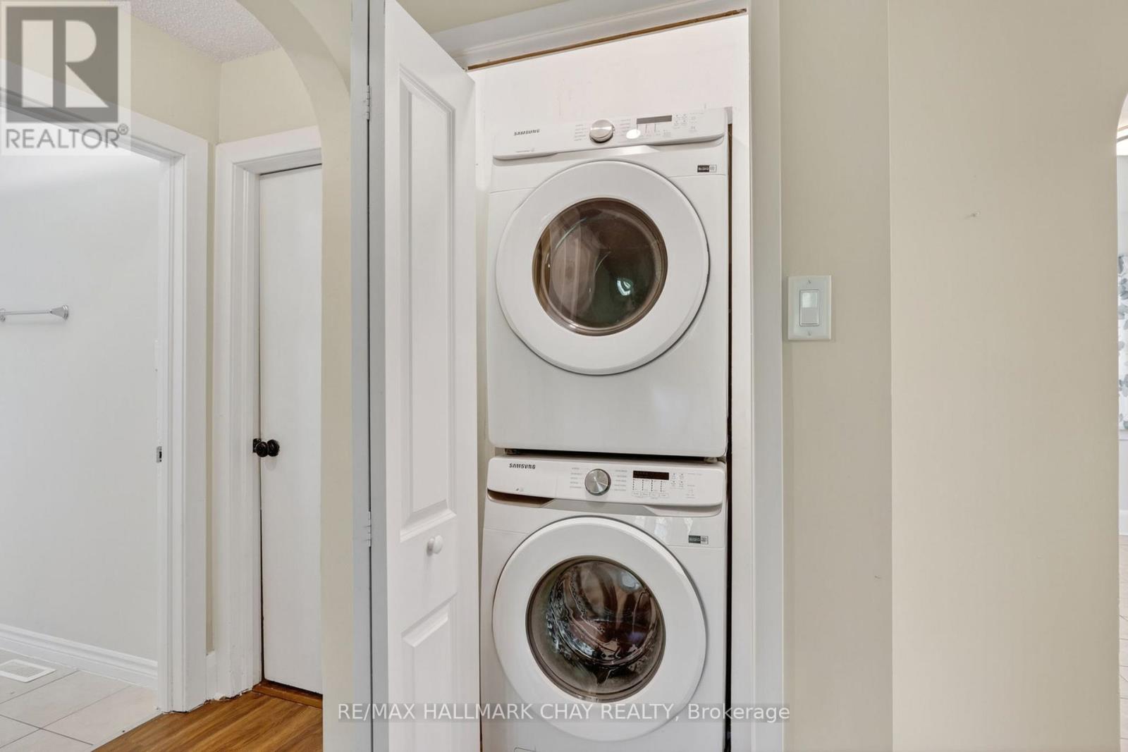 30 Penetang Street, Barrie (Codrington), Ontario  L4M 1V6 - Photo 7 - S13230372