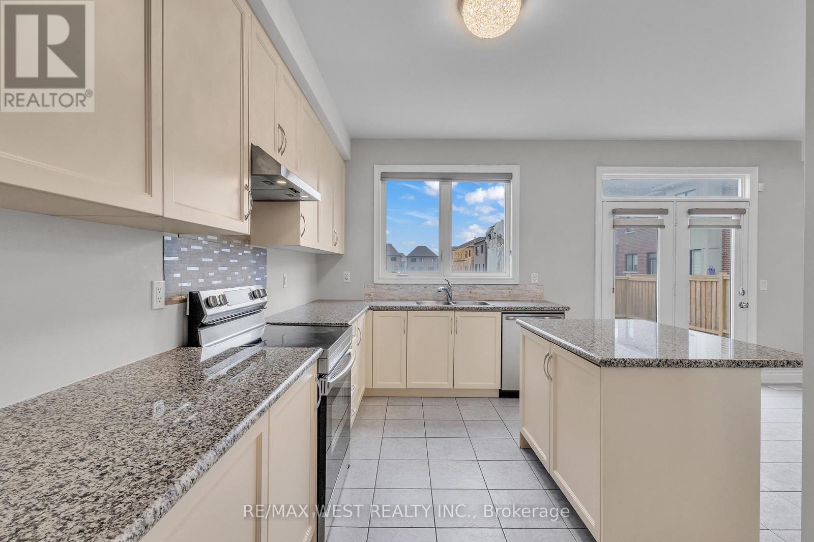 65 Port Royal Avenue, Vaughan, Ontario  L4H 4K6 - Photo 19 - N13209828