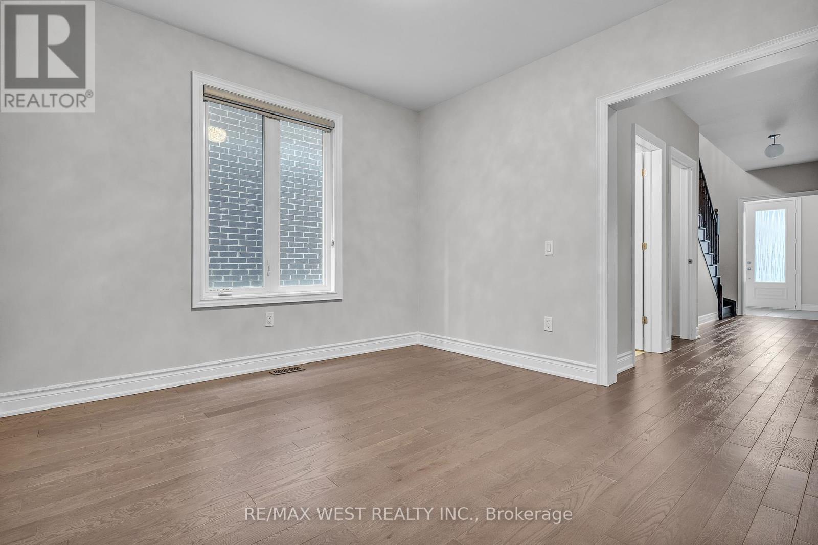 65 Port Royal Avenue, Vaughan, Ontario  L4H 4K6 - Photo 5 - N13209828