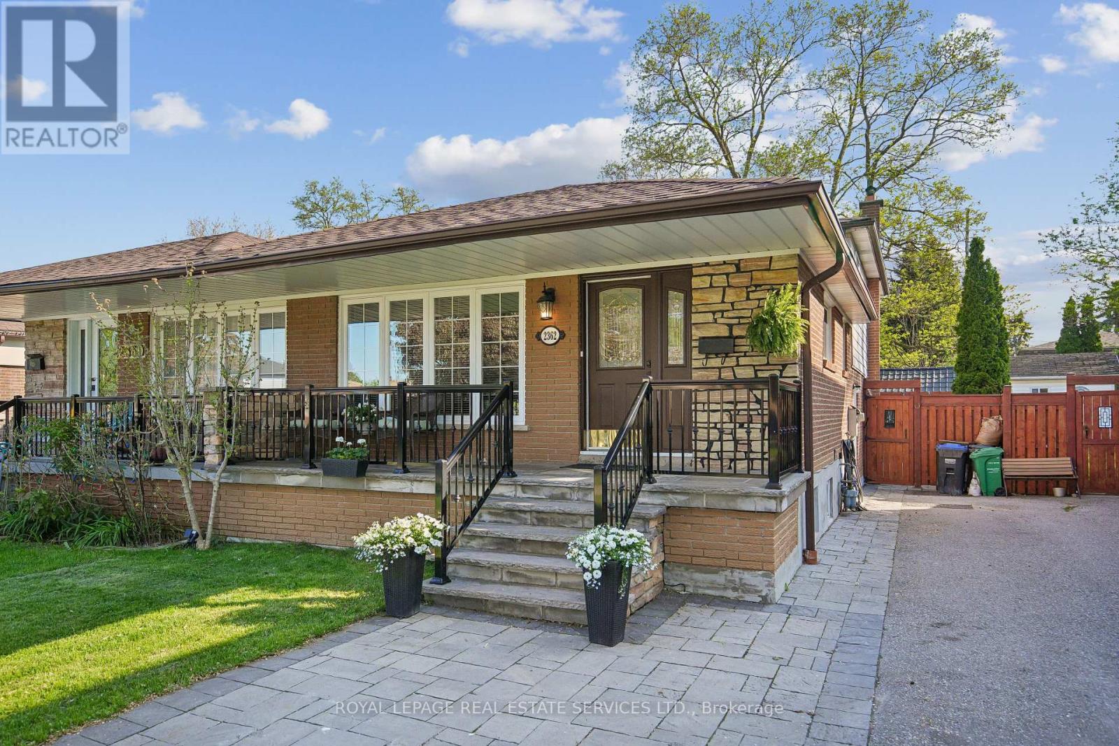 2362 Gareth Road, Mississauga, Ontario  L5B 1Z5 - Photo 2 - W13211722