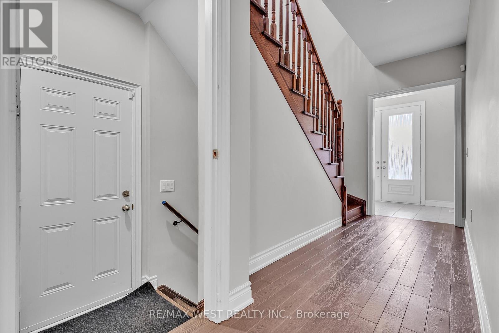 65 Port Royal Avenue, Vaughan, Ontario  L4H 4K6 - Photo 7 - N13209828