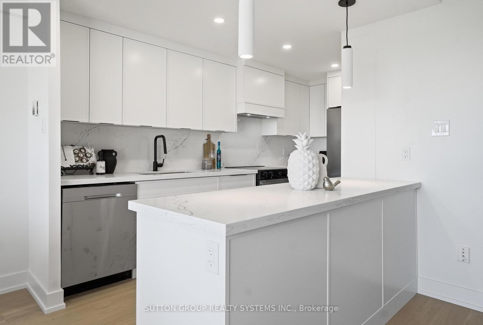 911 - 45 Southport Street, Toronto, Ontario  M6S 3N5 - Photo 10 - W13226454