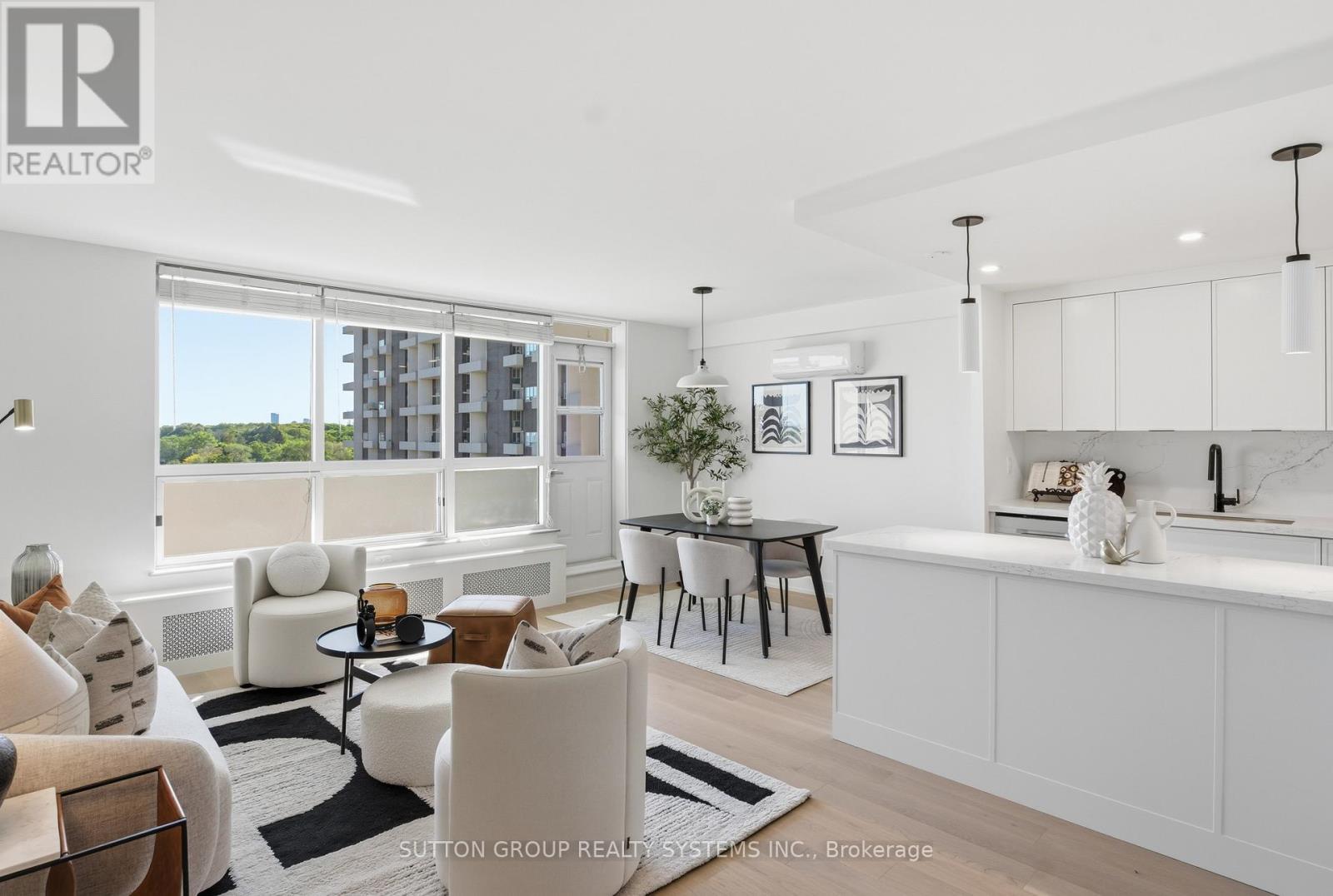 911 - 45 Southport Street, Toronto, Ontario  M6S 3N5 - Photo 4 - W13226454