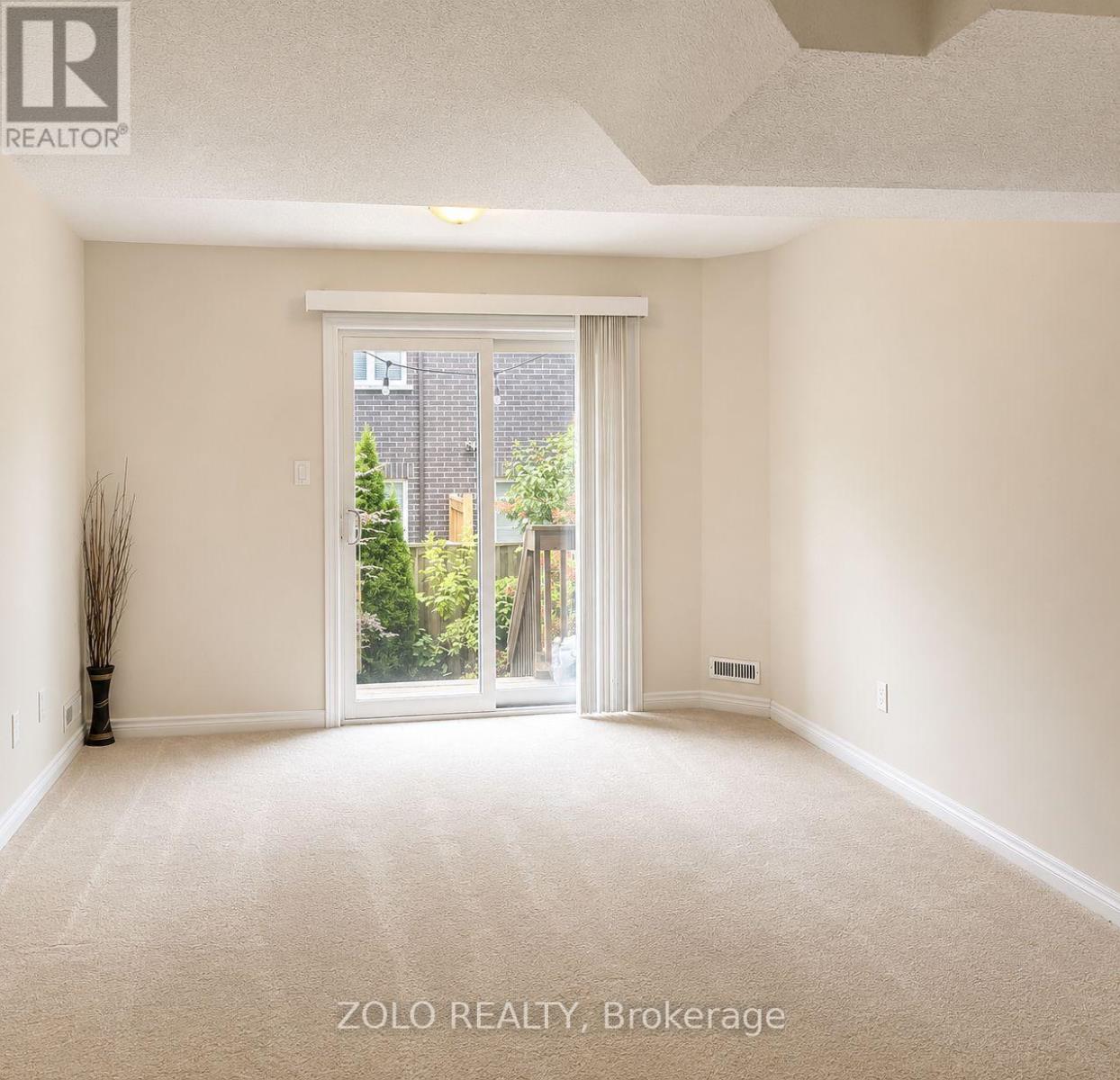 32 - 2280 Baronwood Drive, Oakville, Ontario  L6M 4Z5 - Photo 13 - W13230194