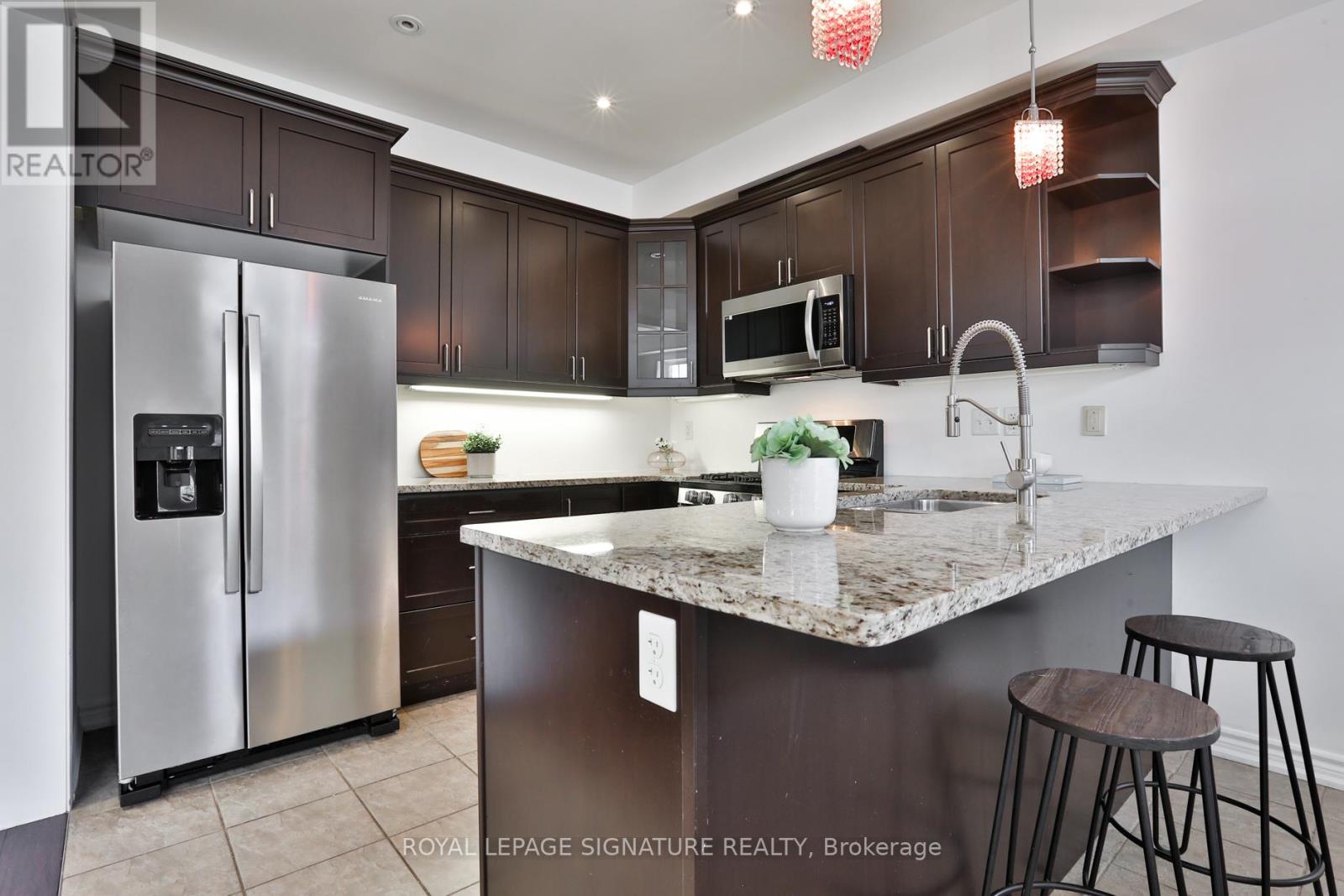 641 Murray Meadows Place, Milton, Ontario  L9T 8L7 - Photo 16 - W13230232