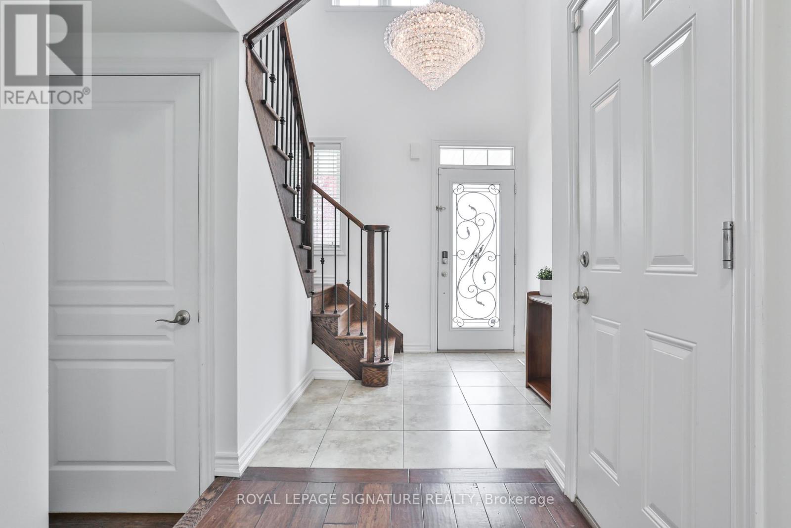 641 Murray Meadows Place, Milton, Ontario  L9T 8L7 - Photo 5 - W13230232