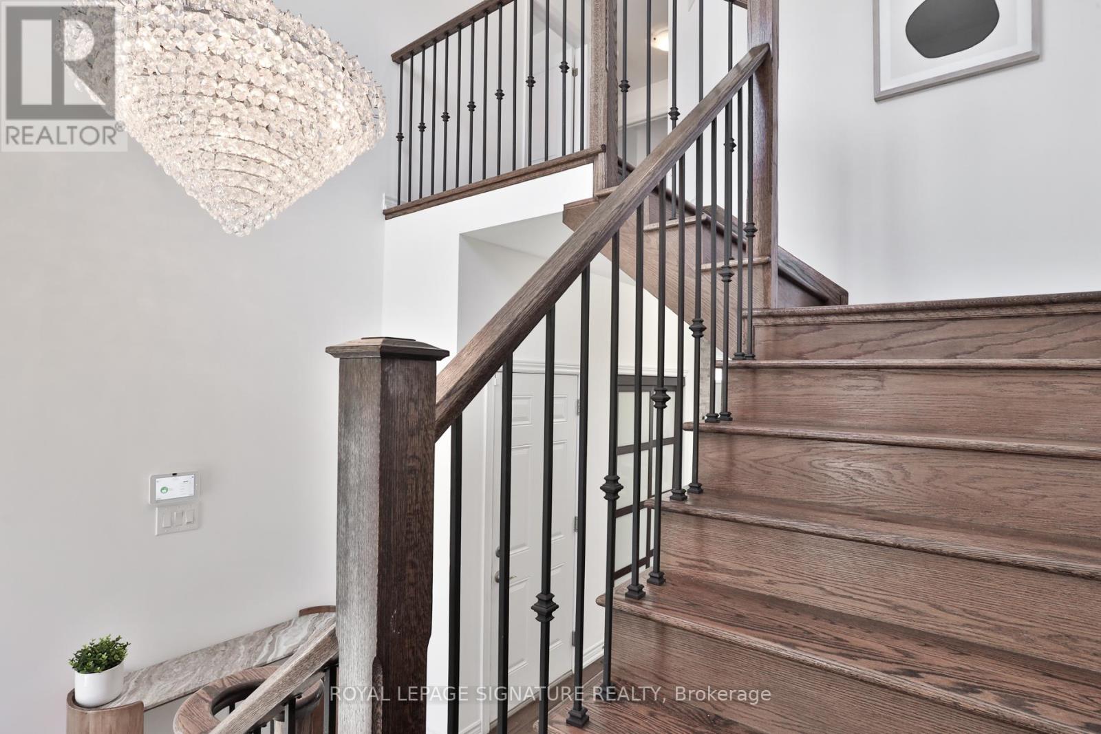 641 Murray Meadows Place, Milton, Ontario  L9T 8L7 - Photo 6 - W13230232
