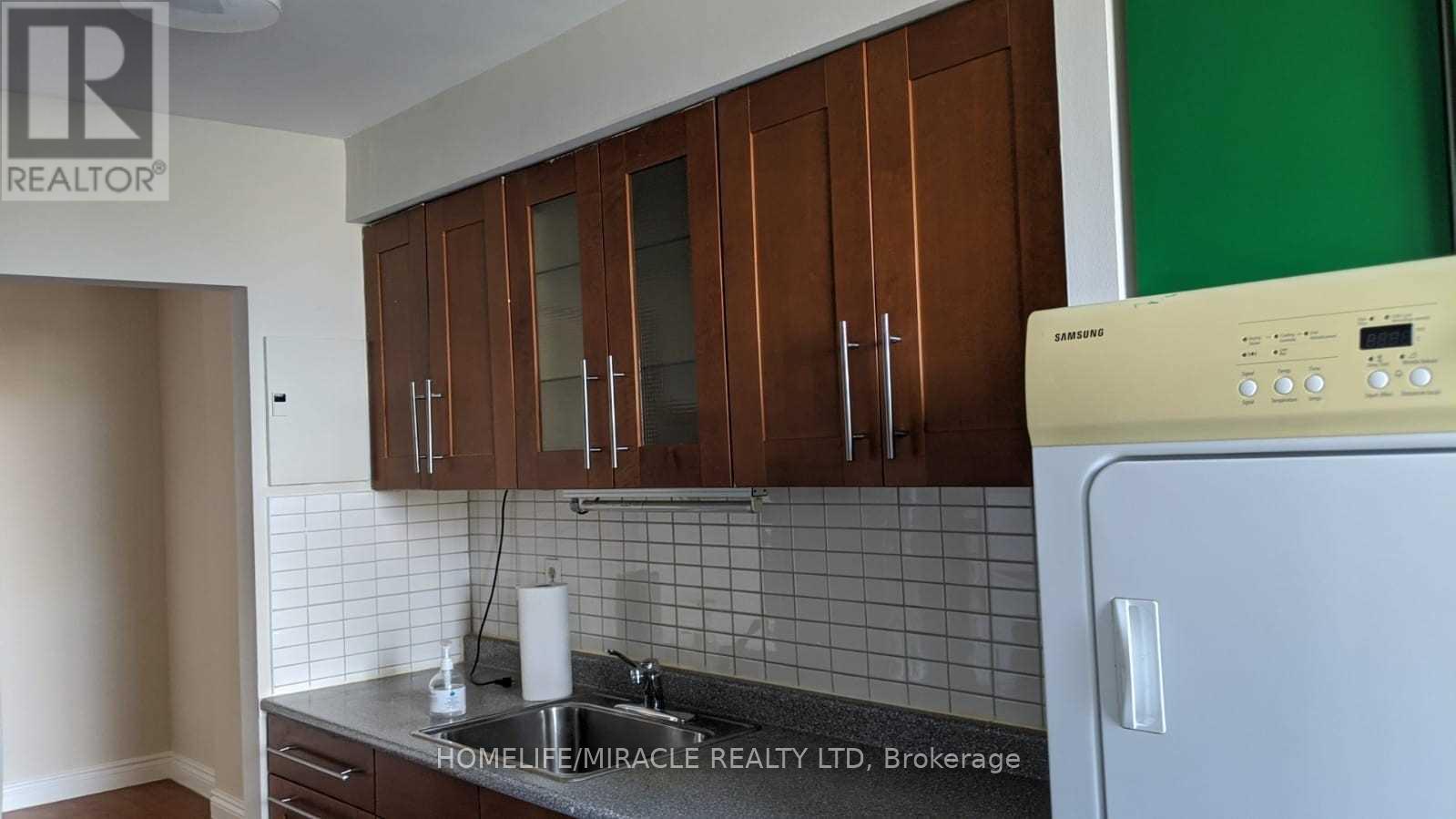 1625 Bloor Street E, Mississauga, Ontario  L4X 1S3 - Photo 13 - W13230260