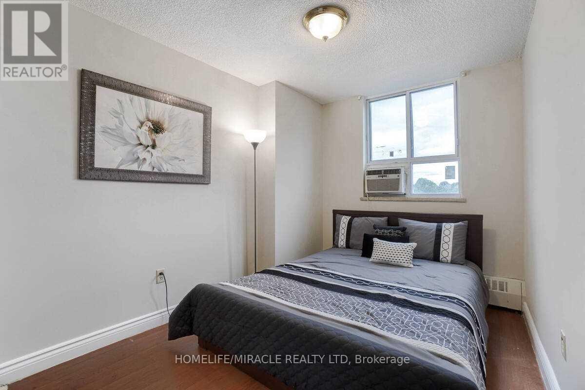 1625 Bloor Street E, Mississauga, Ontario  L4X 1S3 - Photo 19 - W13230260