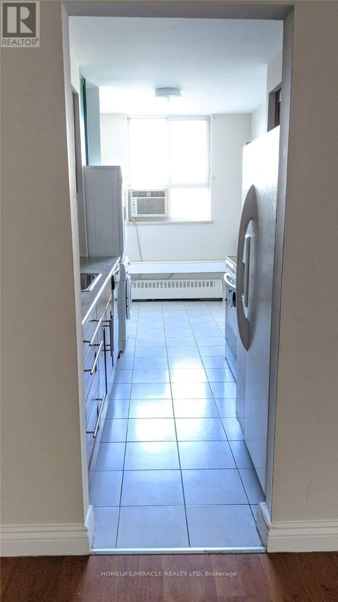 1625 Bloor Street E, Mississauga, Ontario  L4X 1S3 - Photo 8 - W13230260