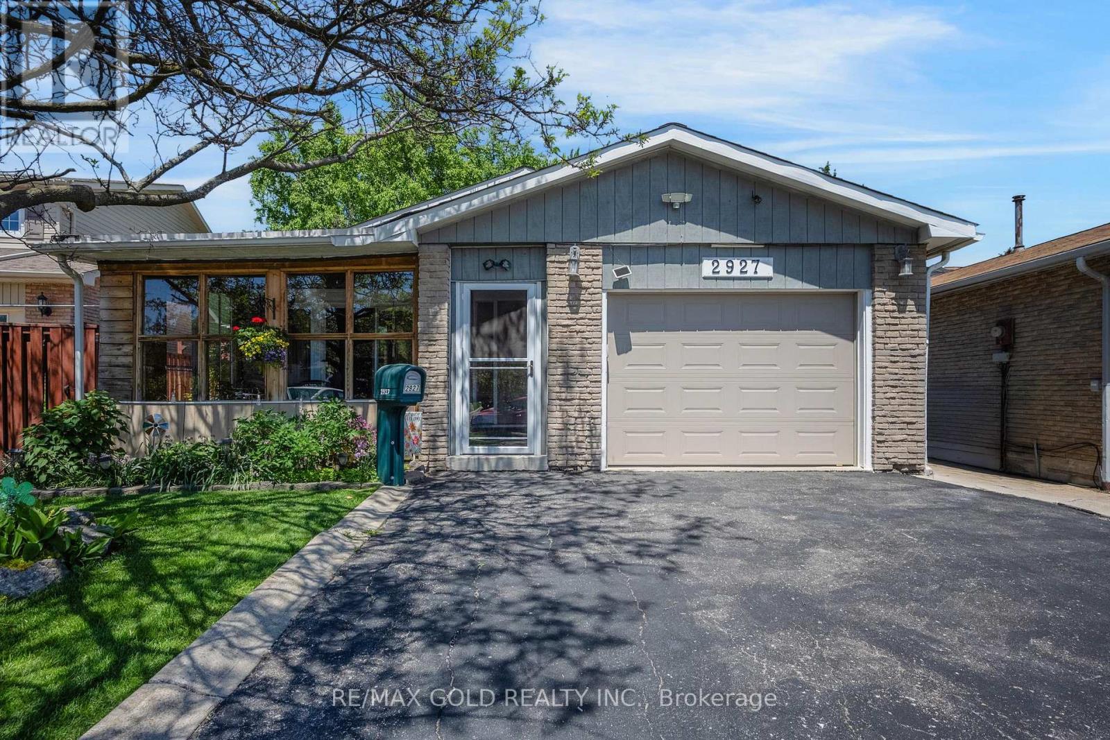 2927 Arles Mews, Mississauga, Ontario  L5N 2N1 - Photo 1 - W13230264