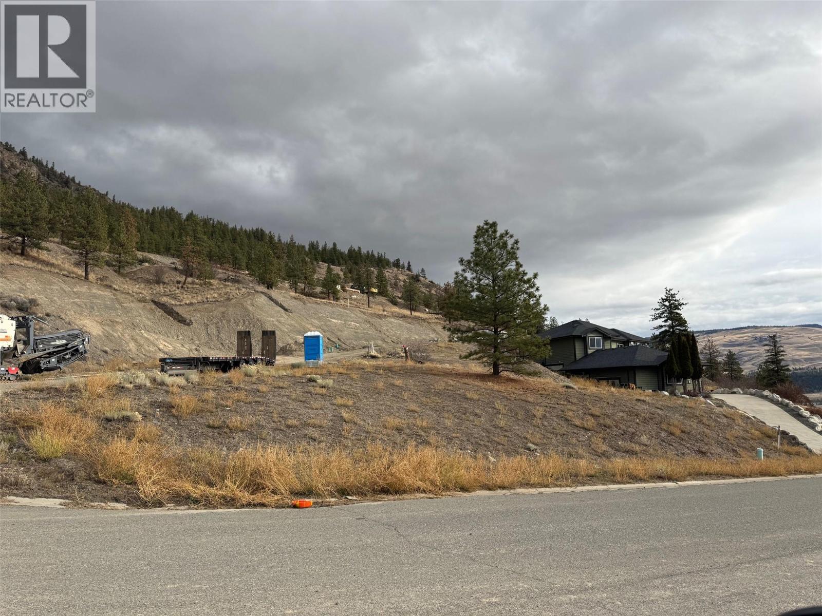 4250 Falcon Crest Drive, merritt, British Columbia V1K0B4