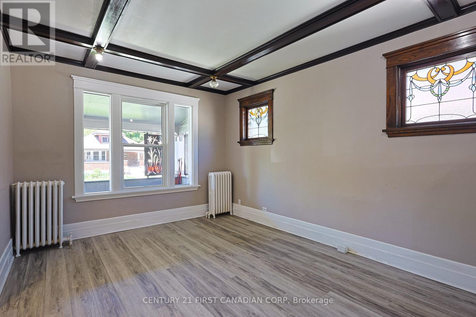 Main Floor - 444 Dorinda Street, London East, Ontario  N5W 4B4 - Photo 2 - X13230480
