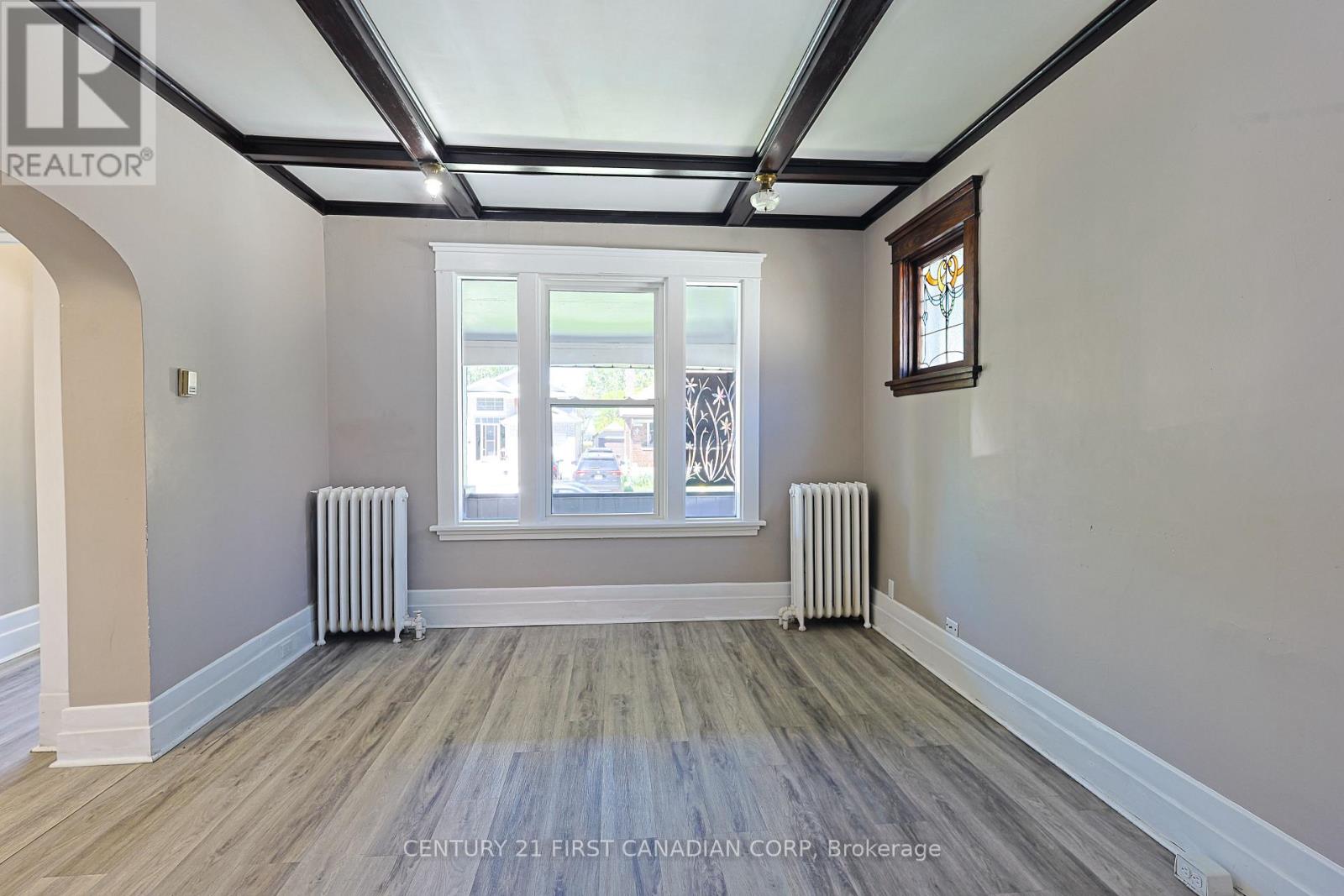 Main Floor - 444 Dorinda Street, London East, Ontario  N5W 4B4 - Photo 3 - X13230480
