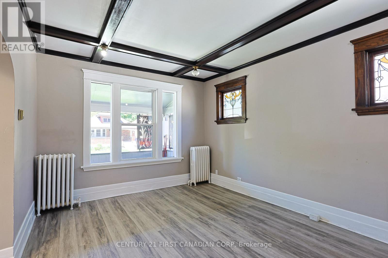 Main Floor - 444 Dorinda Street, London East, Ontario  N5W 4B4 - Photo 5 - X13230480