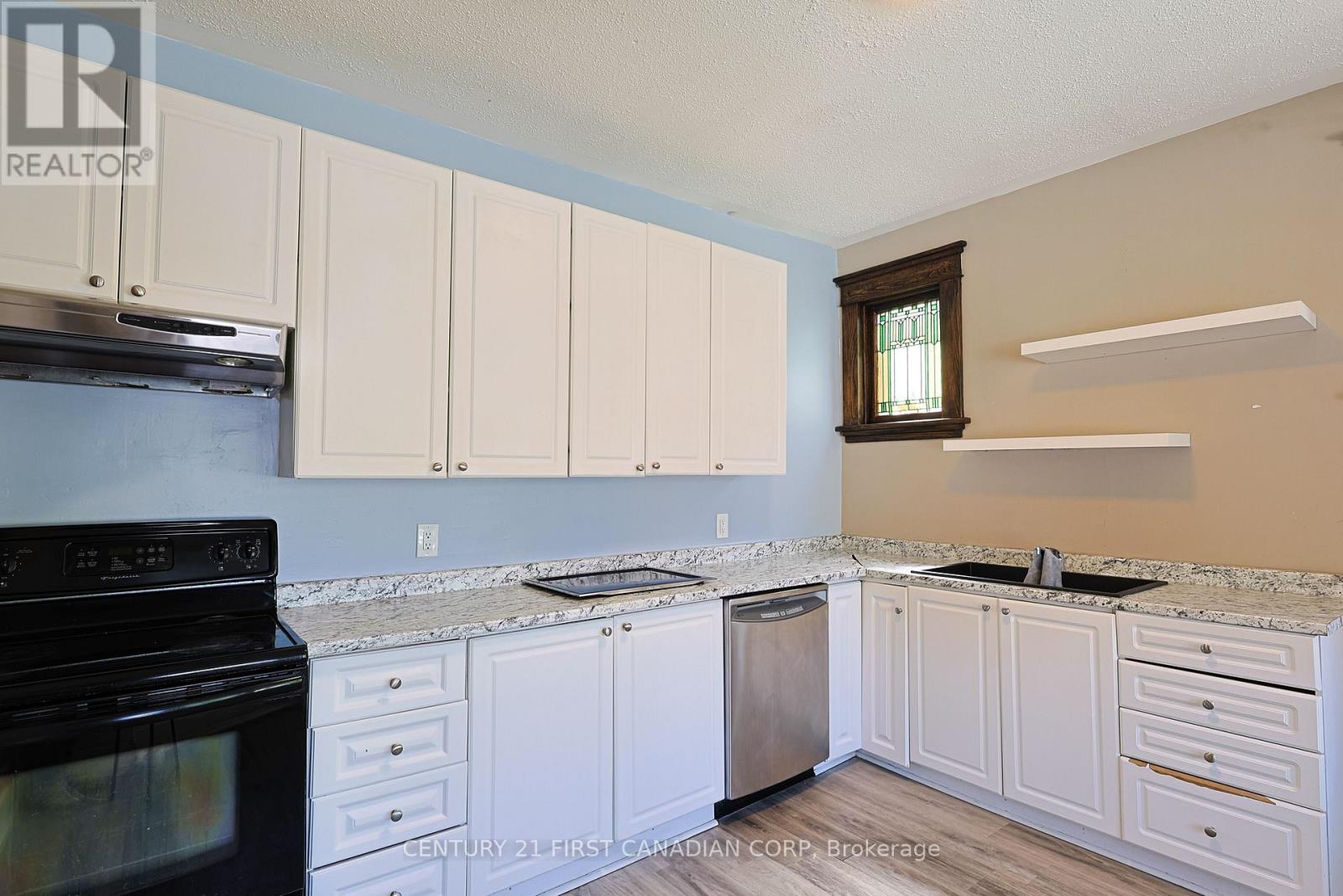 Main Floor - 444 Dorinda Street, London East, Ontario  N5W 4B4 - Photo 7 - X13230480