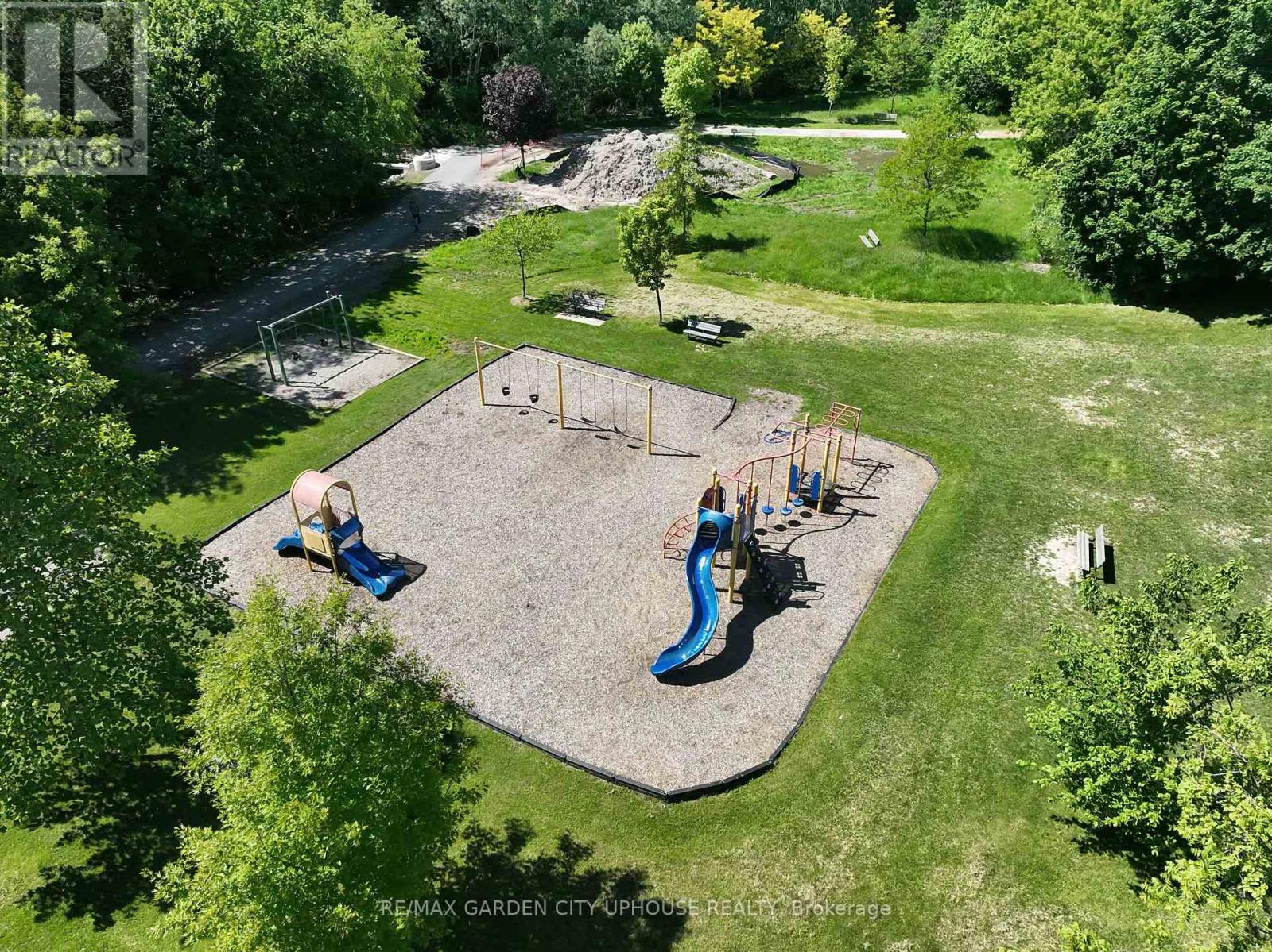46 Strathcona Drive, St. Catharines, Ontario  L2M 2B1 - Photo 27 - X12967126