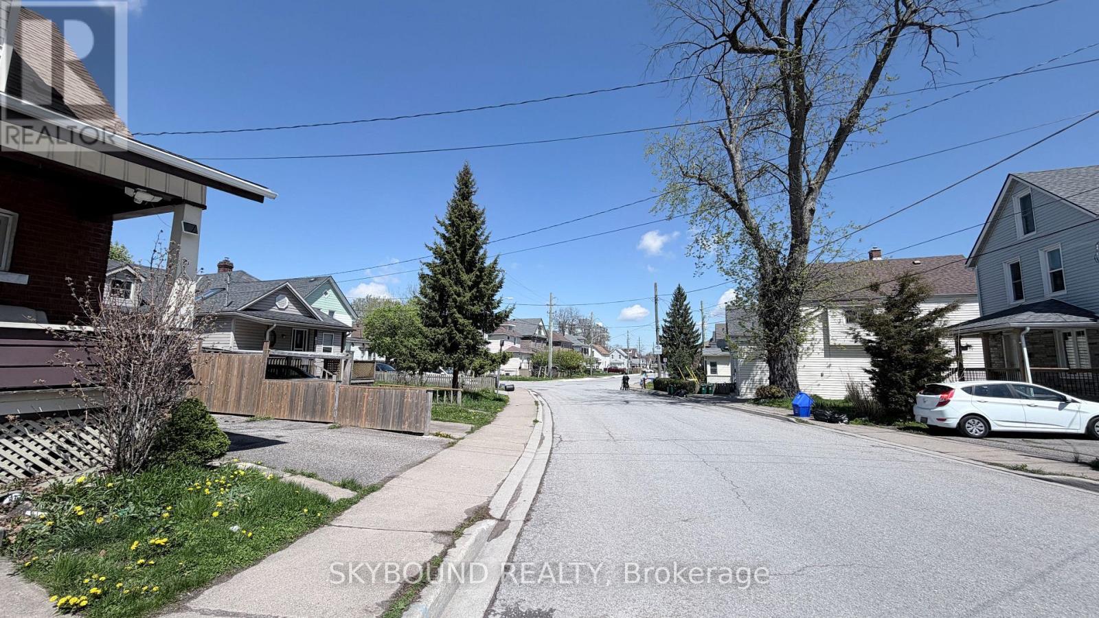 5113 St Lawrence Avenue, Niagara Falls, Ontario  L2E 3Y9 - Photo 4 - X13230332