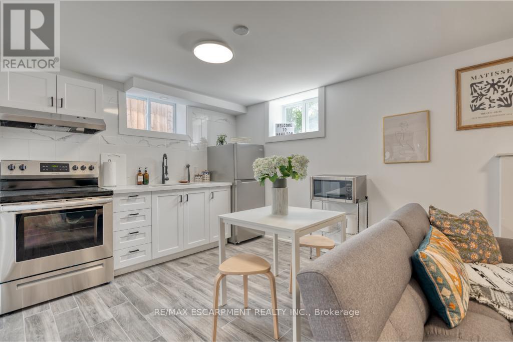 Lower - 239 Cloverdale Avenue E, Hamilton, Ontario  L8K 4M5 - Photo 11 - X13230426