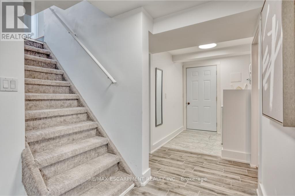 Lower - 239 Cloverdale Avenue E, Hamilton, Ontario  L8K 4M5 - Photo 23 - X13230426