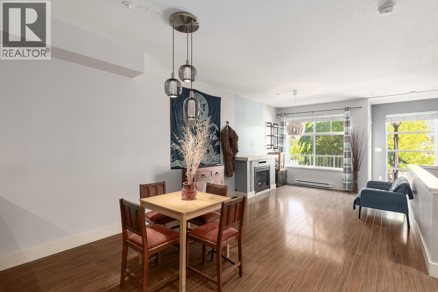 1320 Main Street, Squamish, British Columbia  V8B 0R2 - Photo 10 - R3130244