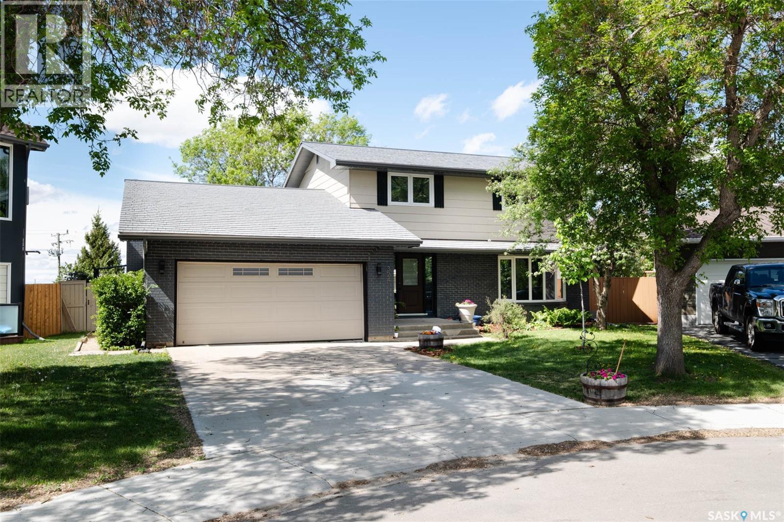 324 Lockwood ROAD, Regina, Saskatchewan
