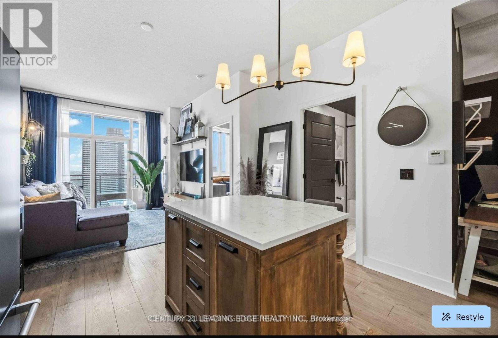 2203 - 28 Linden Street, Toronto, Ontario  M4Y 0A4 - Photo 4 - C13230550