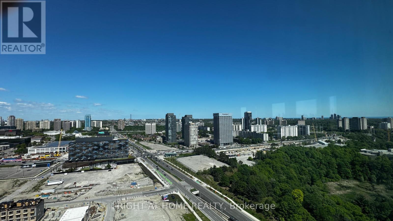 2709 - 5 QUARRINGTON LANE, Toronto, Ontario