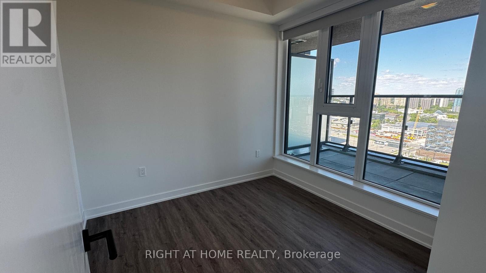 2709 - 5 Quarrington Lane, Toronto, Ontario  M3C 0S5 - Photo 17 - C13230582