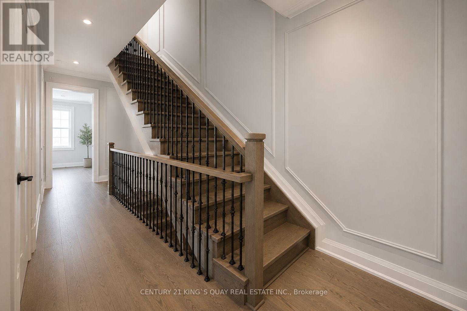 230 Mcrae Drive, Toronto, Ontario  M4G 1T5 - Photo 6 - C13081518