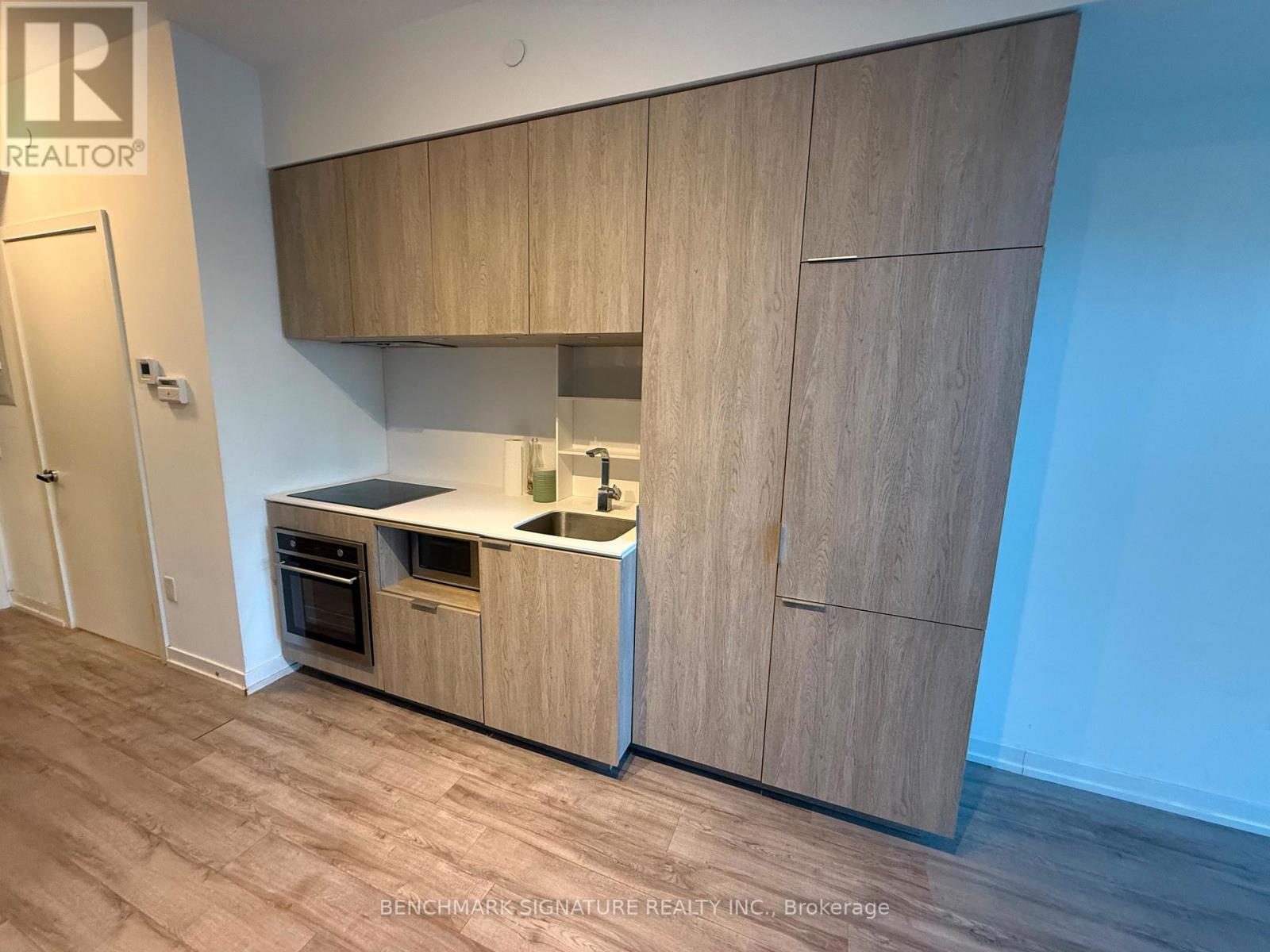 223 - 77 SHUTER STREET, Toronto, Ontario