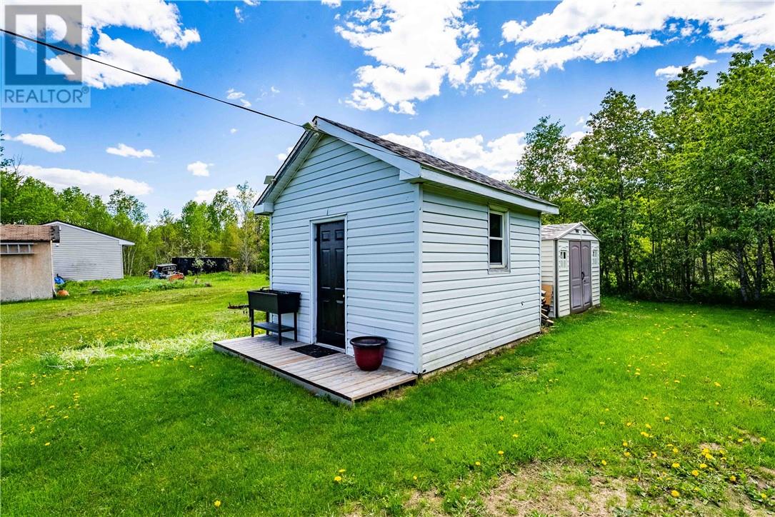 1541 Old Hwy 69 N, Val Caron, Ontario  P3N 1M7 - Photo 4 - 2128048