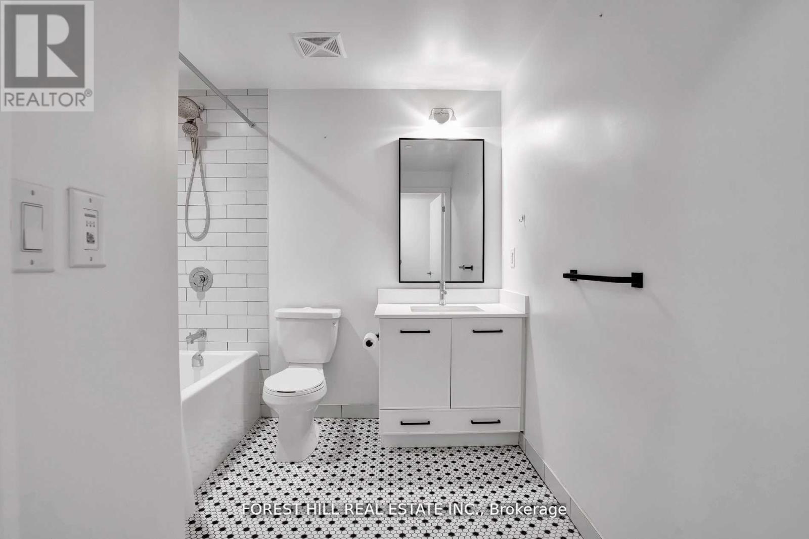 202 - 899 Queen Street E, Toronto, Ontario  M4M 1J4 - Photo 12 - E13230578