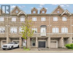 12 WATERSTONE WAY, Whitby, Ontario