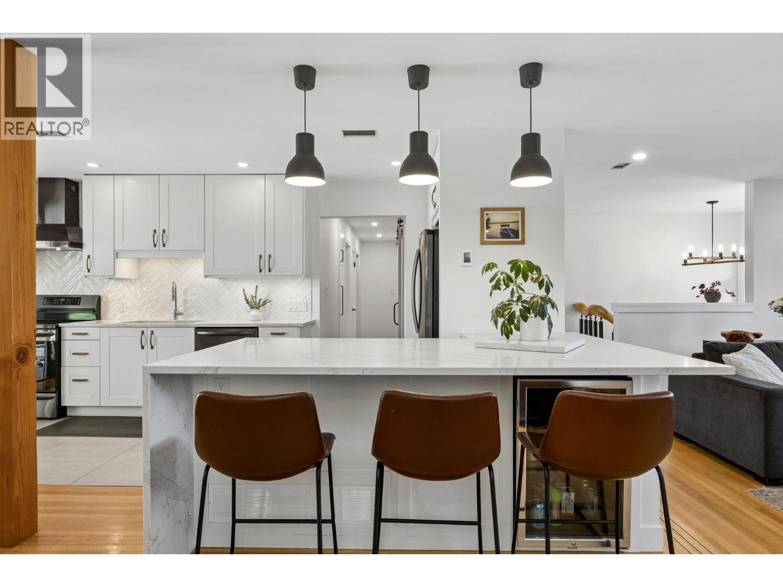 1214 Eastview Road, North Vancouver, British Columbia  V7J 1L6 - Photo 8 - R3131158