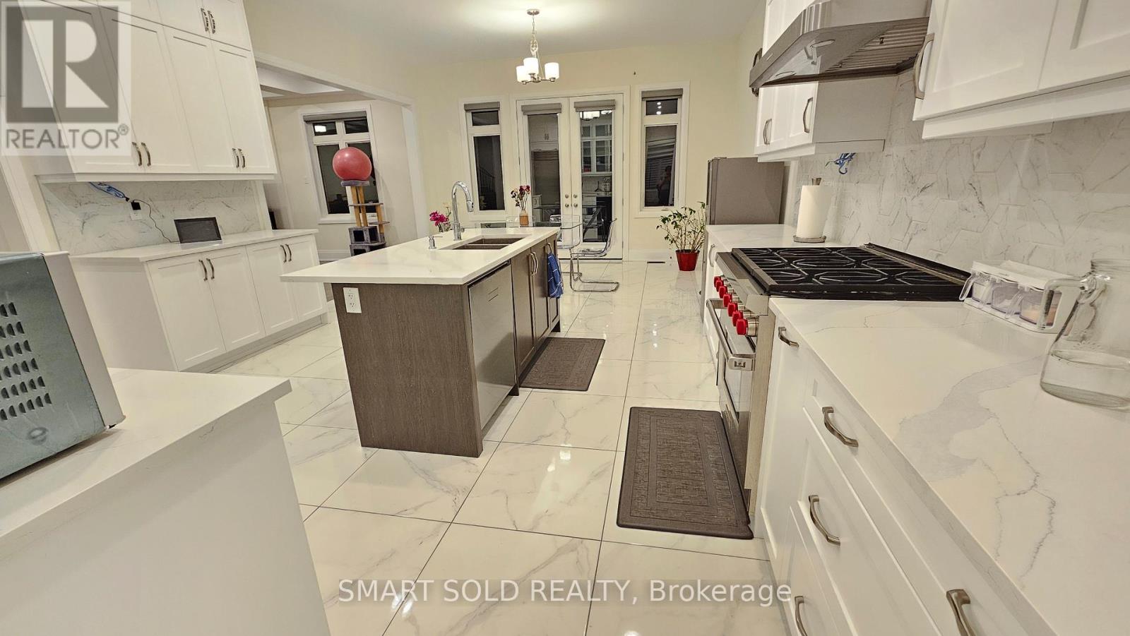 147 Hillsview Drive, Richmond Hill, Ontario  L4C 1T3 - Photo 11 - N13230538