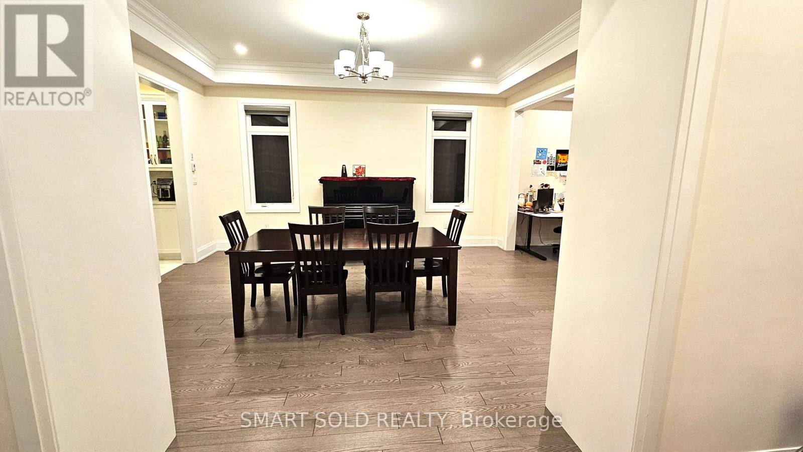 147 Hillsview Drive, Richmond Hill, Ontario  L4C 1T3 - Photo 5 - N13230538