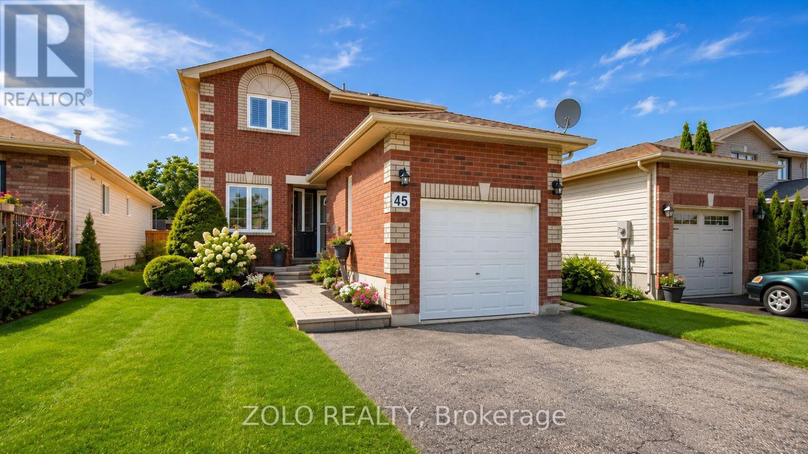 45 ATHABASKA ROAD, Barrie, Ontario