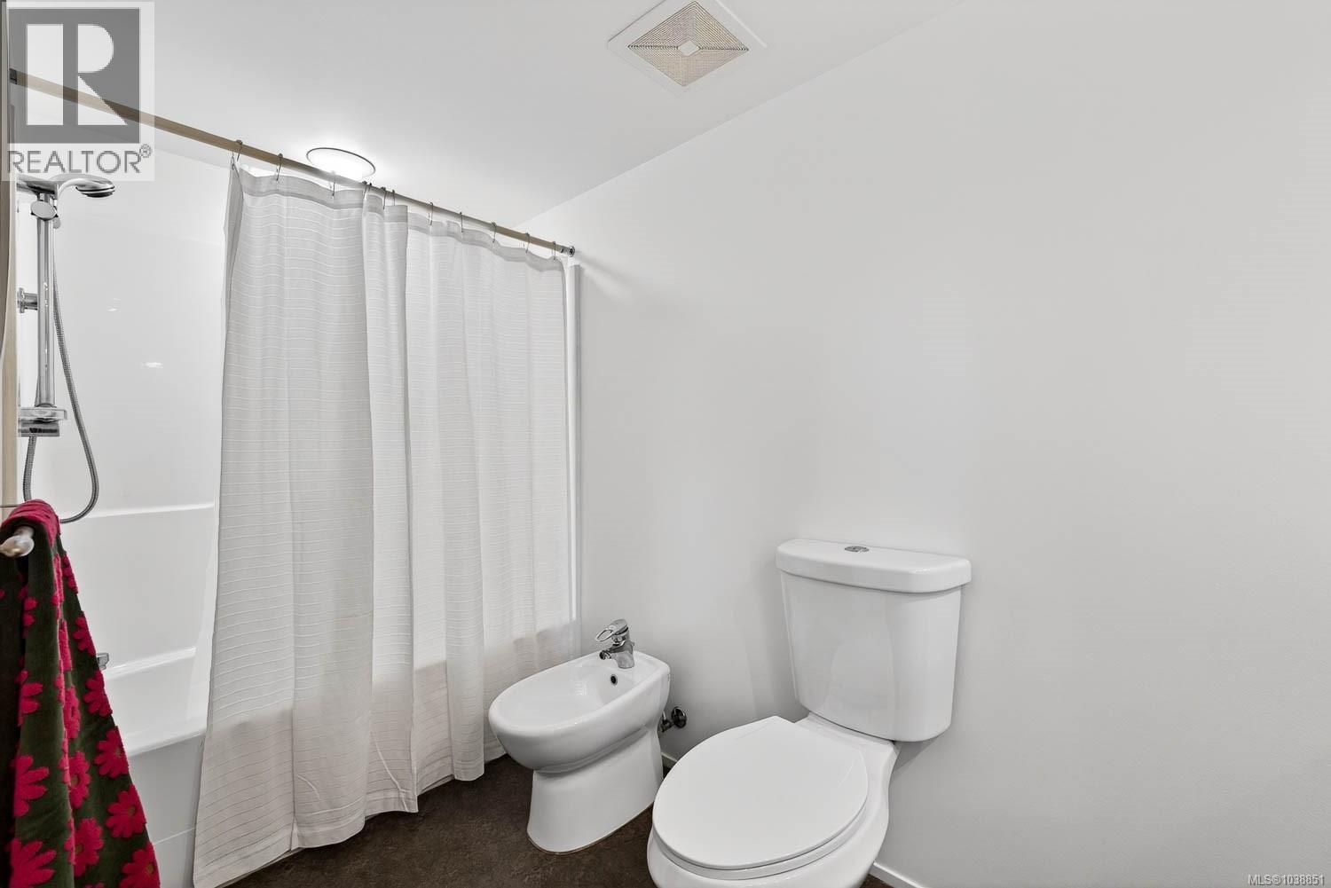 102 Village Terr, Salt Spring, British Columbia  V8K 2X5 - Photo 32 - 1038851