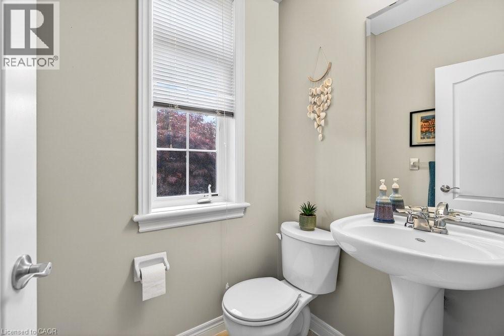 7 Summerwind Drive, Hamilton, Ontario  L9B 0E5 - Photo 19 - 40836006