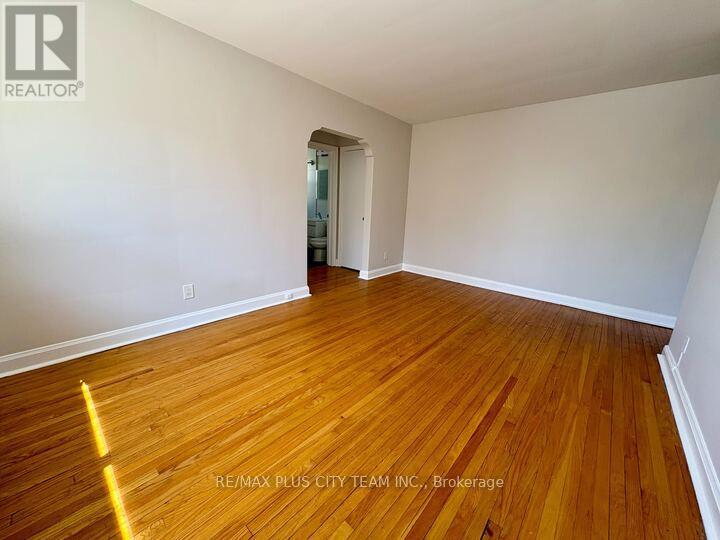 6 - 3835 Bathurst Street, Toronto, Ontario  M3H 3N1 - Photo 2 - C13230498