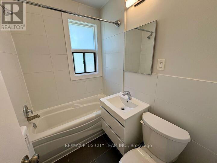 6 - 3835 Bathurst Street, Toronto, Ontario  M3H 3N1 - Photo 8 - C13230498