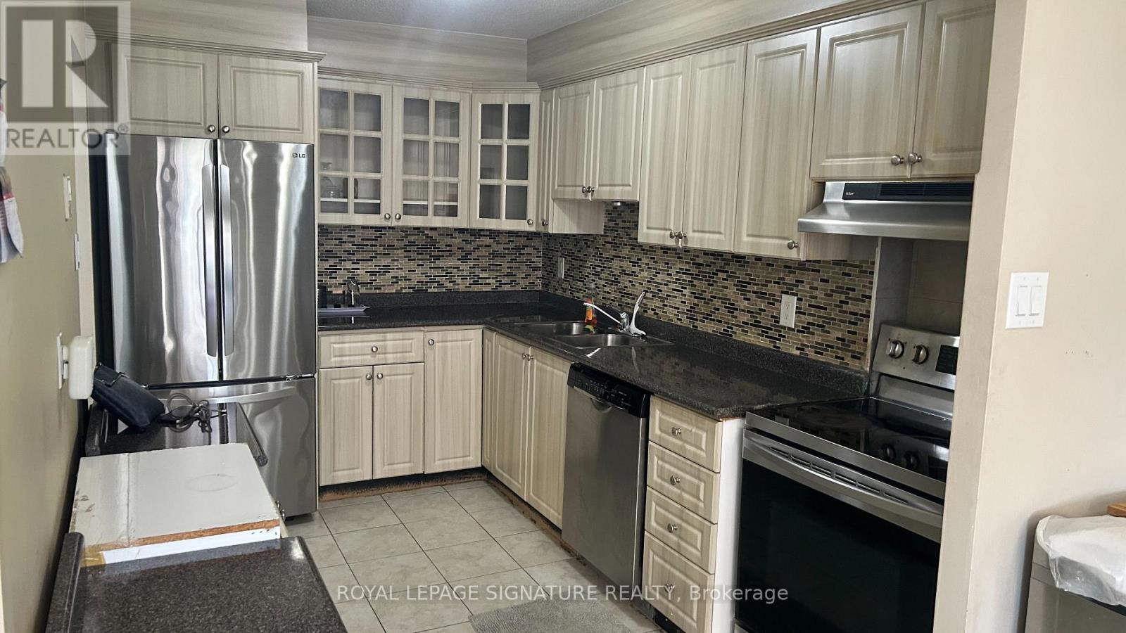 501 - 49 Silverstone Drive, Toronto, Ontario  M9V 3G2 - Photo 3 - W13170638