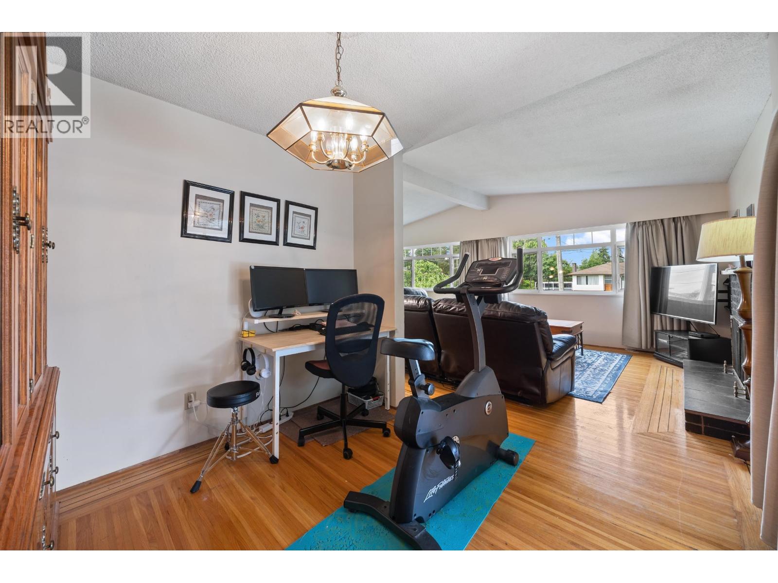 1530 Sherlock Avenue, Burnaby, British Columbia  V5A 2M8 - Photo 11 - R3130891