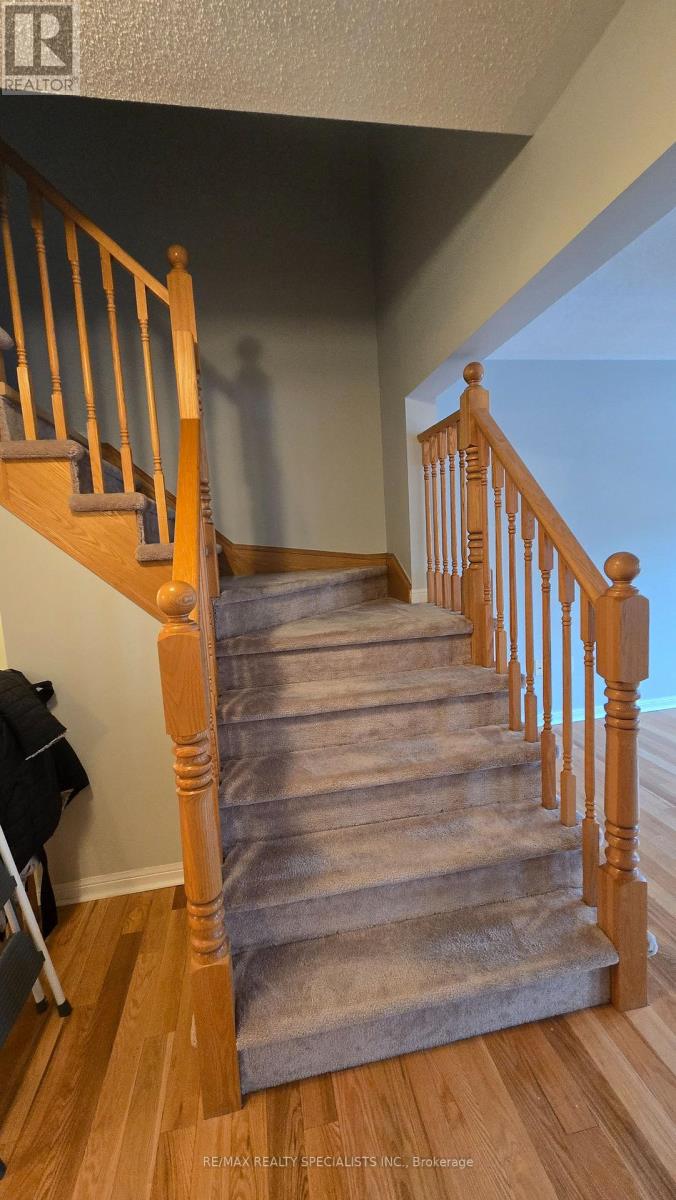 826 Fowles Court, Milton, Ontario L9T 0Z6 - Photo 10 - W13230504